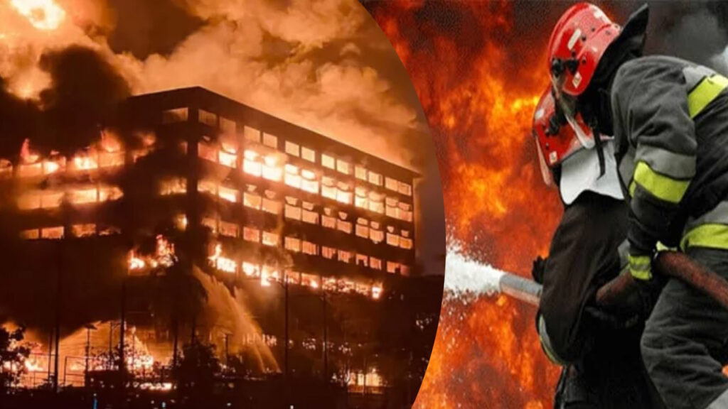 সিইপিজেডে অগ্নিকাণ্ড: ধসে পড়ল ৮ম তলার ছাদ, আগুন নিয়ন্ত্রণে যুক্ত হলো রোবট