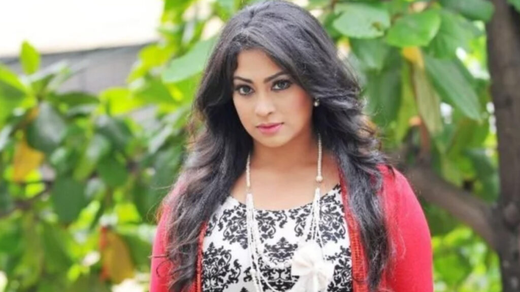 অভিনেত্রী পপিকে প্রাণনাশের হুমকি