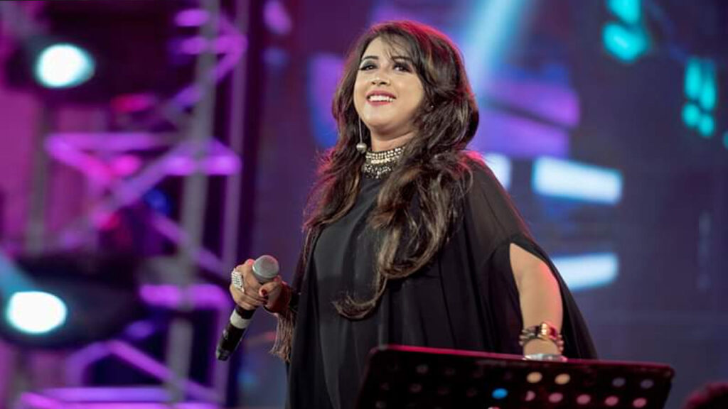 কনসার্ট থেকে পালানোর খবর ভিত্তিহীন: ঐশী