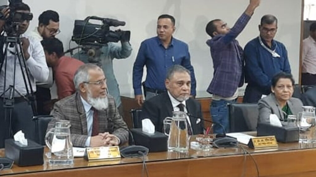 নির্বাচন সফল করতে বড় ভূমিকা রাজনৈতিক দলগুলোর: সিইসি