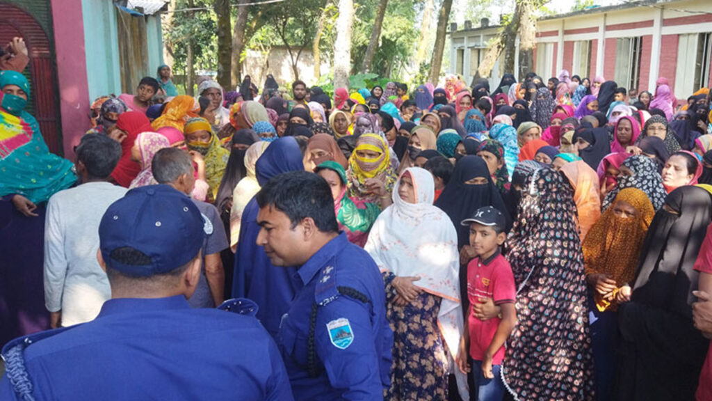 বগুড়ায় দুই শিশুকে গলা কেটে হত্যার পর মায়ের ‘আত্মহত্যা’
