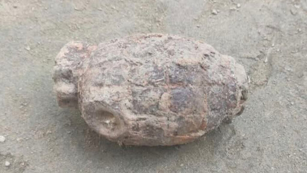 লালমনিরহাটে পরিত্যাক্ত গ্রেনেড উদ্ধার