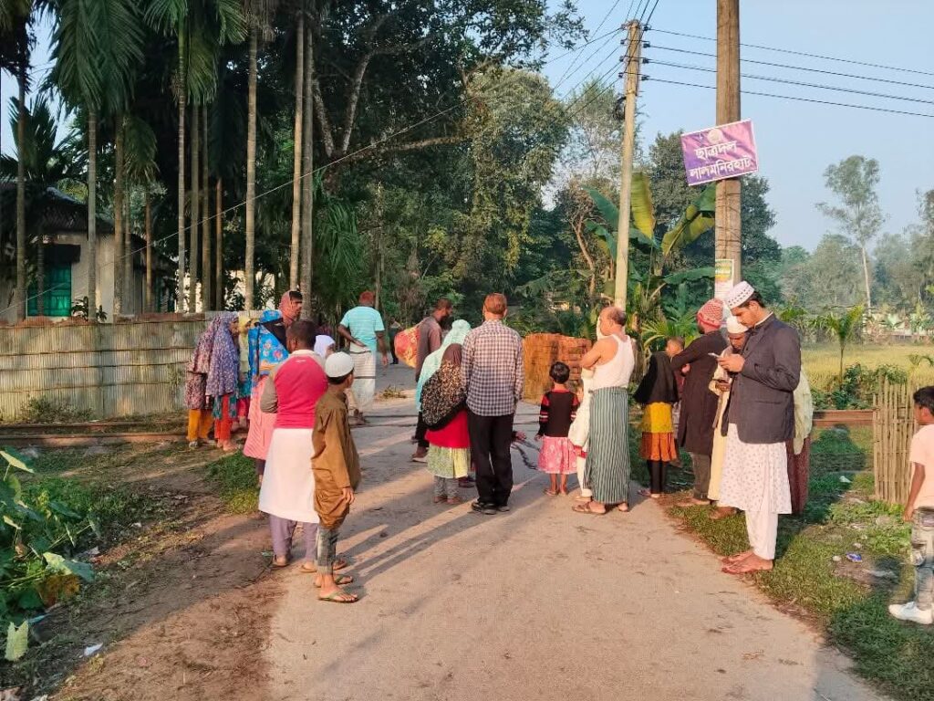 হাতীবান্ধায় ট্রেনের ধাক্কায় নারীর মৃ*ত্যু