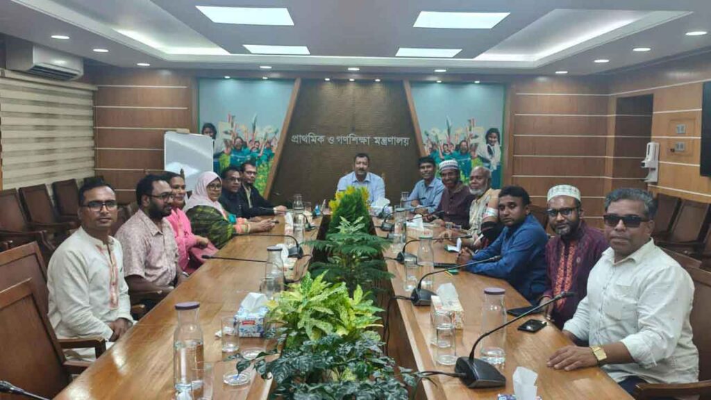 সরকারের আশ্বাসে আপাতত প্রাথমিক শিক্ষকদের কর্মবিরতি স্থগিত