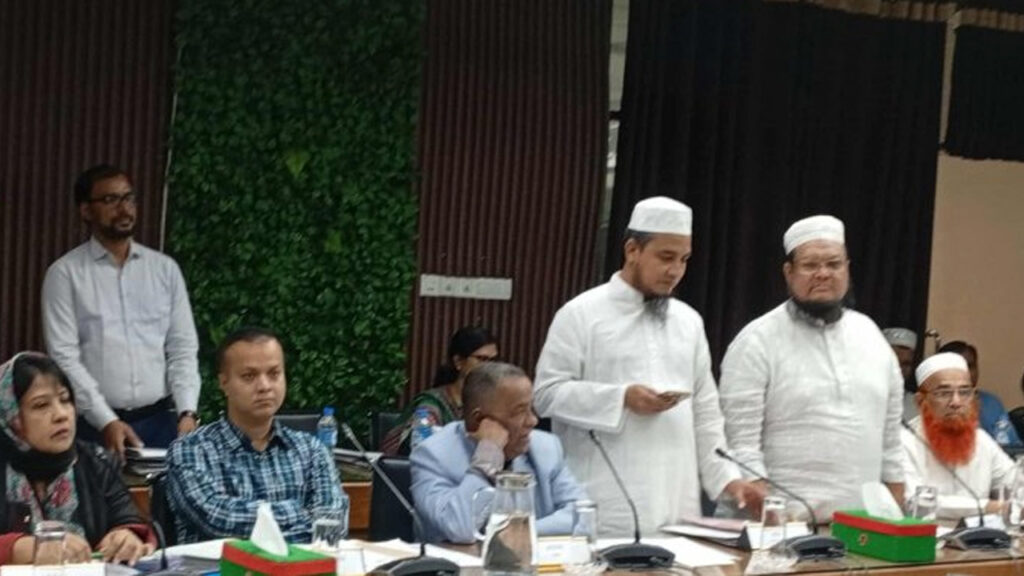 আপত্তির মুখে সংলাপ থেকে ইসলামী ঐক্যজোটের একাংশকে বের করে দিলো ইসি