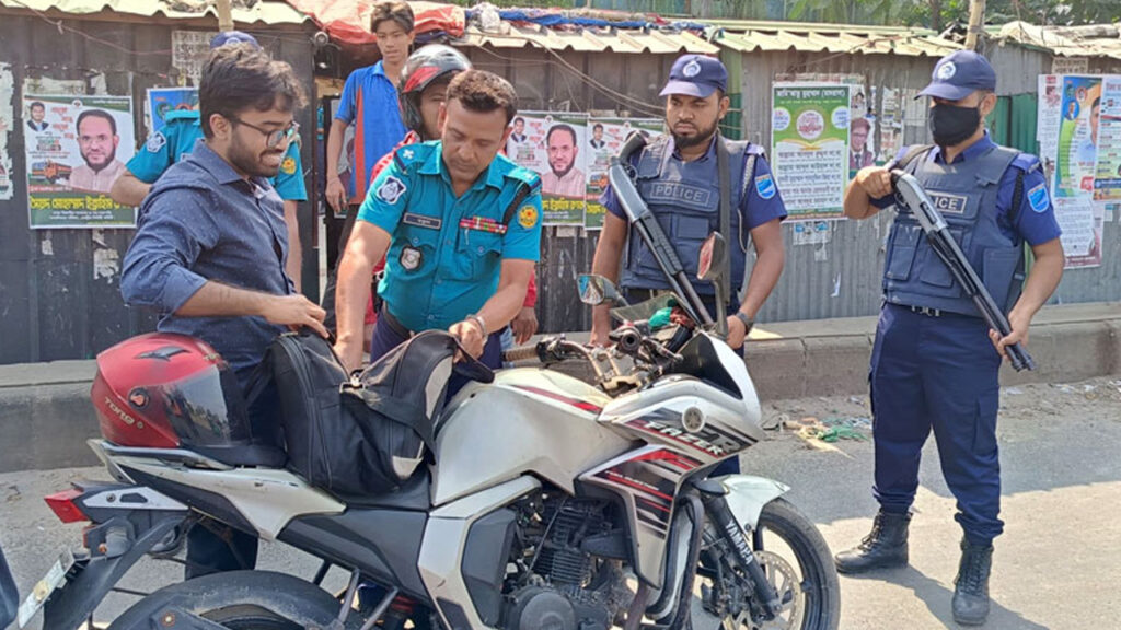 ১২ ঘণ্টায় নারায়ণগঞ্জে গ্রেপ্তার ২৭