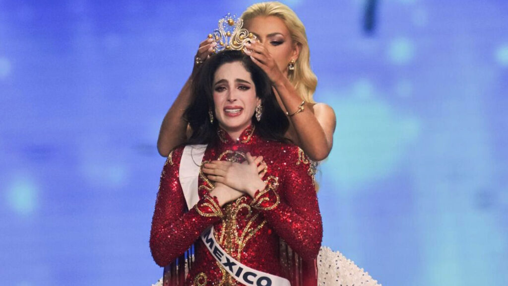 মিস ইউনিভার্স জয়ী মেক্সিকোর সুন্দরী ফাতিমা