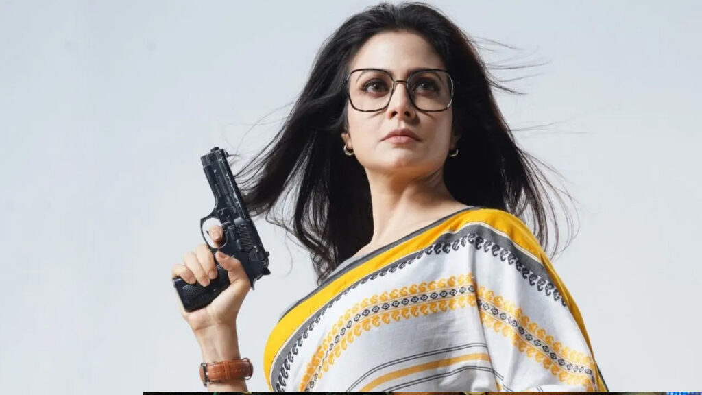 রিভলভার হাতে নতুন লুকে কোয়েল