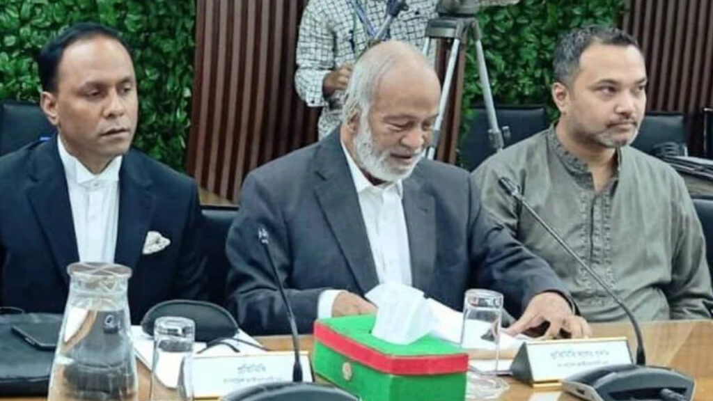 ইসি শক্ত অবস্থানে থাকুন, সংবিধানই আপনাদের ক্ষমতা দিয়েছে: মঈন খান