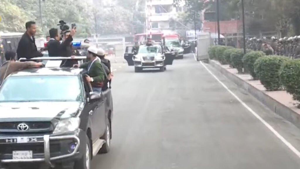 সংসদ ভবন এলাকায় পৌঁছেছে খালেদা জিয়ার মরদেহ