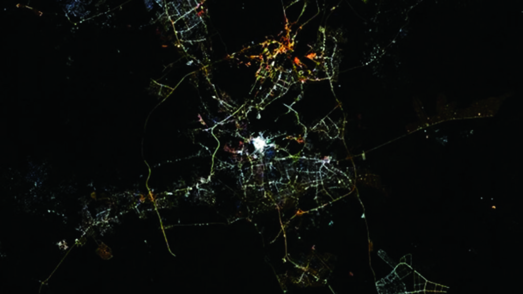 মহাকাশ থেকে তোলা ছবিতেও ঝলমলে পবিত্র কাবা