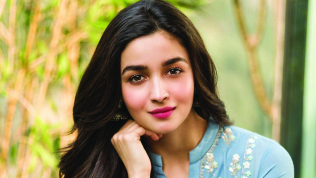 সৌদিতে বিশেষ সম্মাননায় ভূষিত আলিয়া ভাট