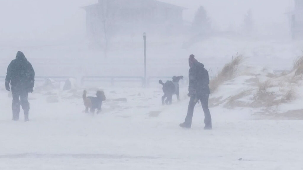 শীতকালীন ঝড়ে যুক্তরাষ্ট্রে ২৩ জনের মৃত্যু