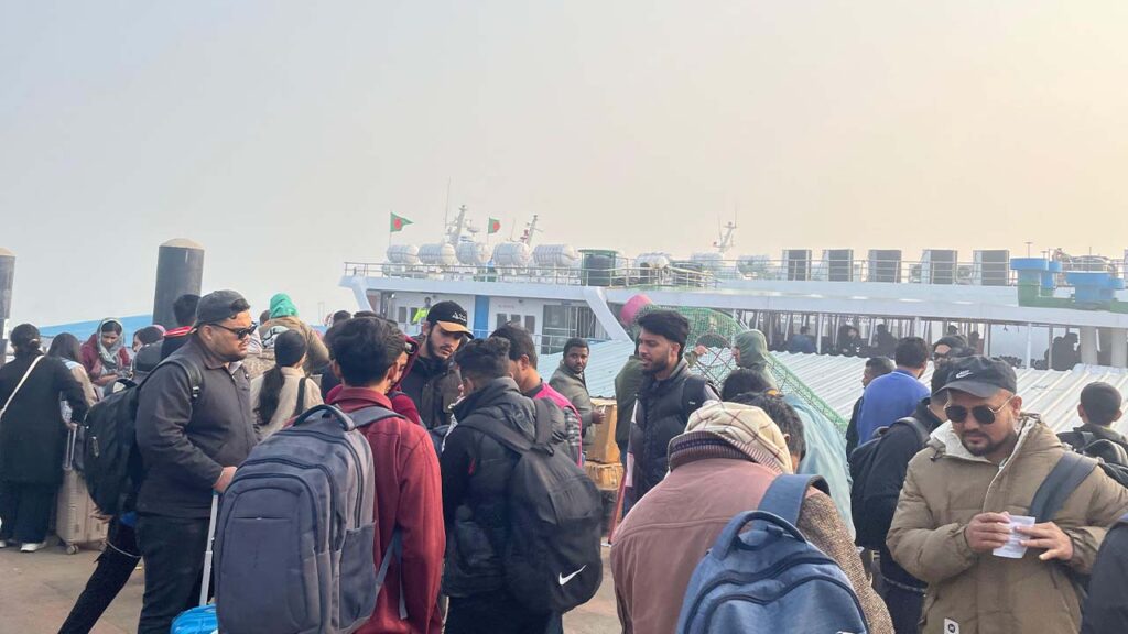 সেন্টমার্টিন যাত্রা বন্ধ হচ্ছে ৩১ জানুয়ারি