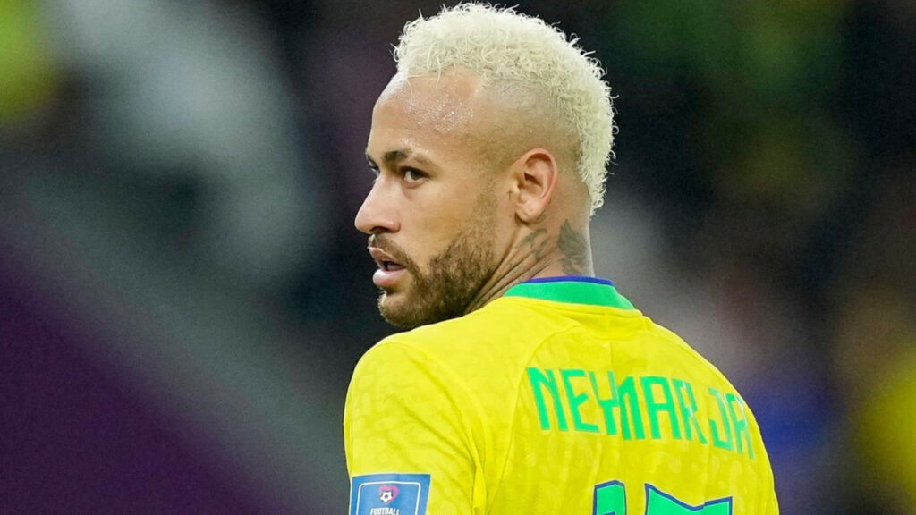 অবসর কবে নেবেন জানালেন নেইমার