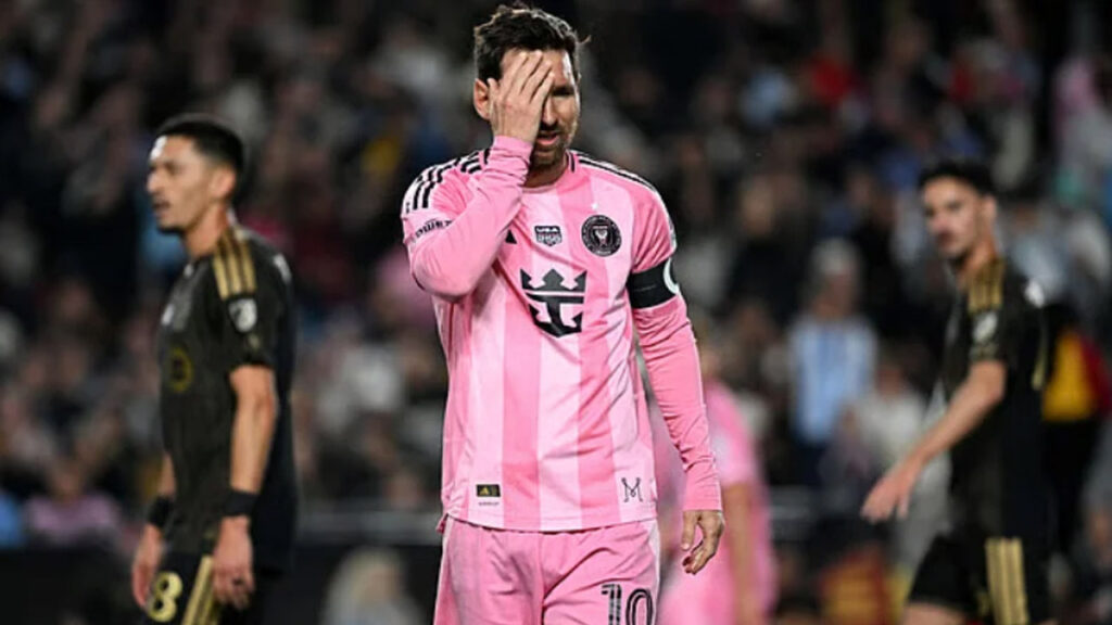 মৌসুমের শুরুতেই বিধ্বস্ত মেসির মায়ামি