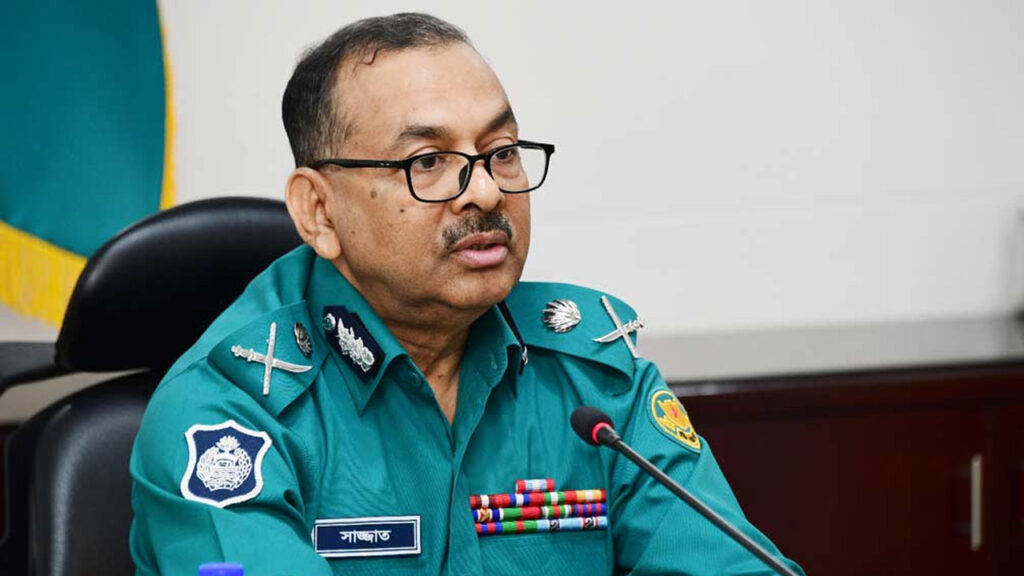 সরে গেলেন ডিএমপি কমিশনার সাজ্জাত আলী